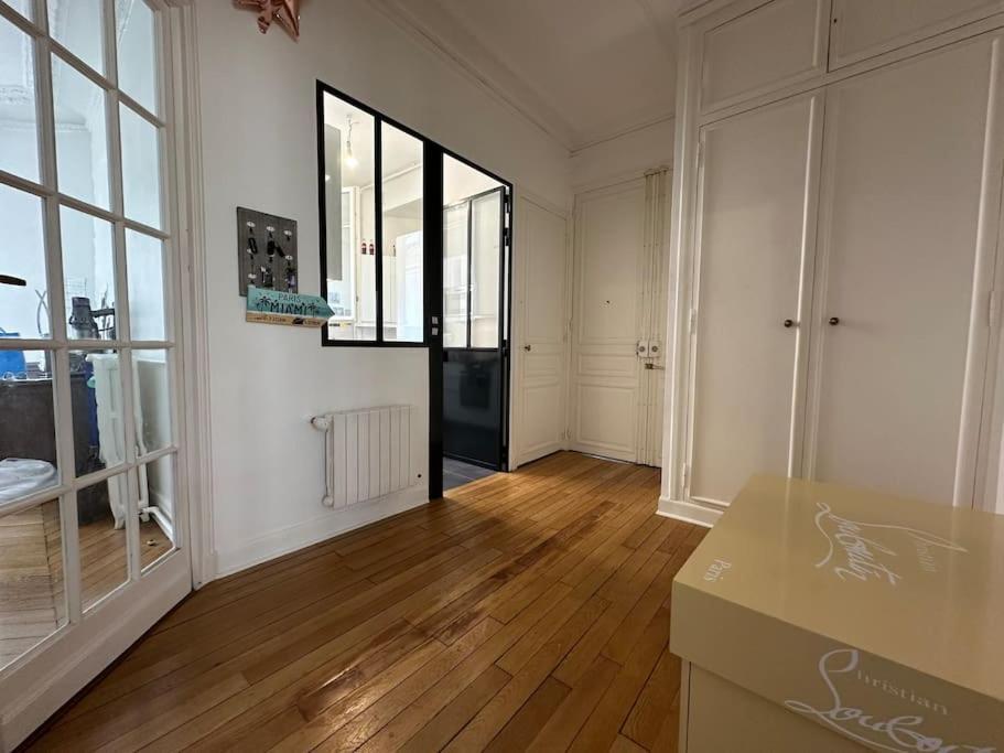Appartamento Place De L'etoile 200 Meters Away! *